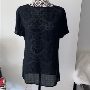 14&Union- short sleeve sheer blouse split arm